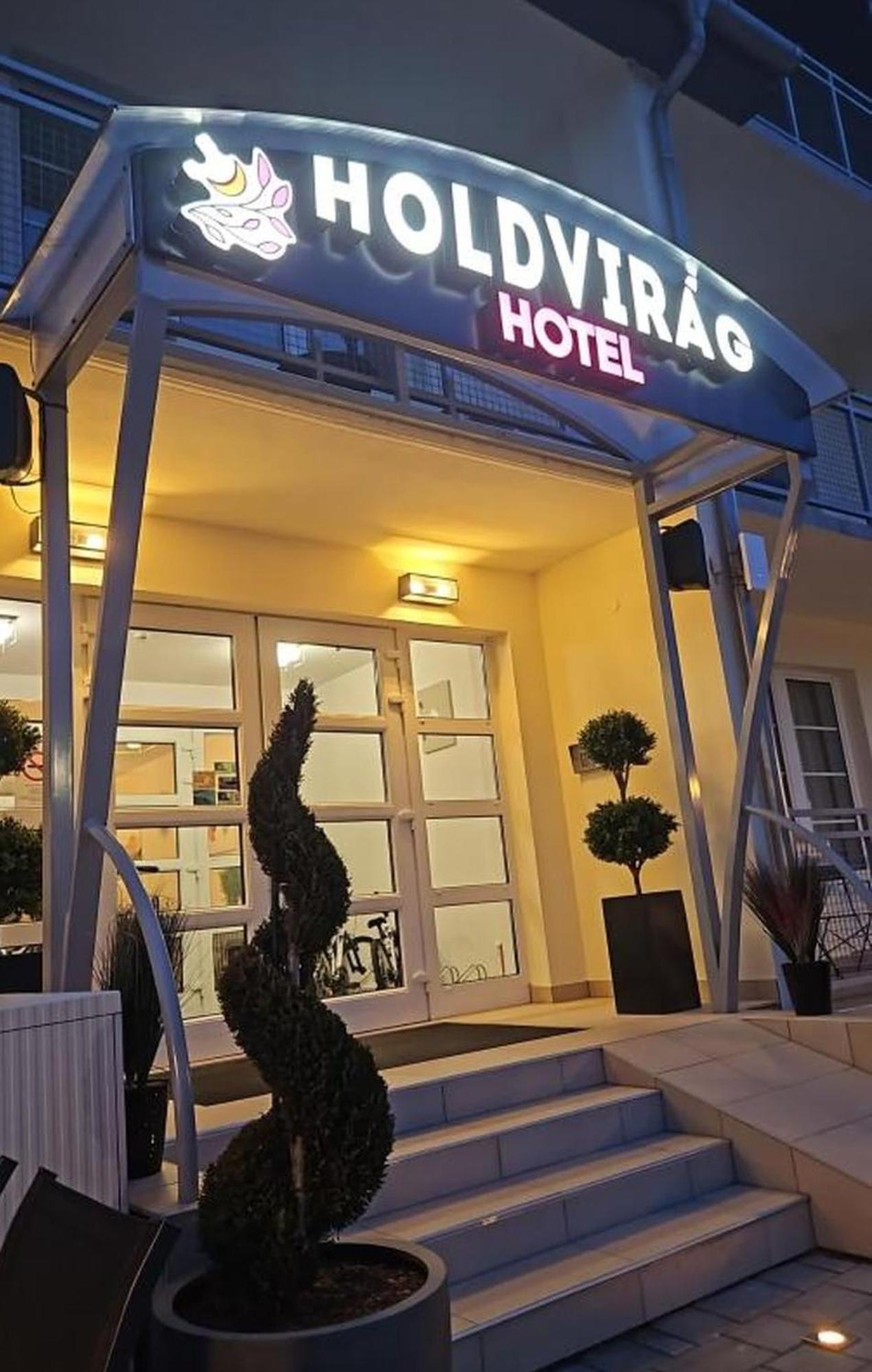Holdvirag Hotel Sarvar Luaran gambar