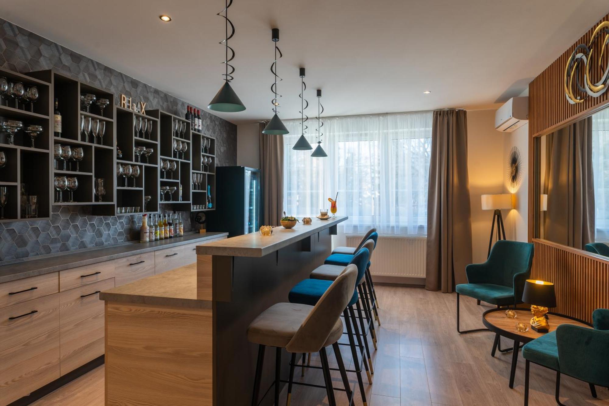 Holdvirag Hotel Sarvar Luaran gambar