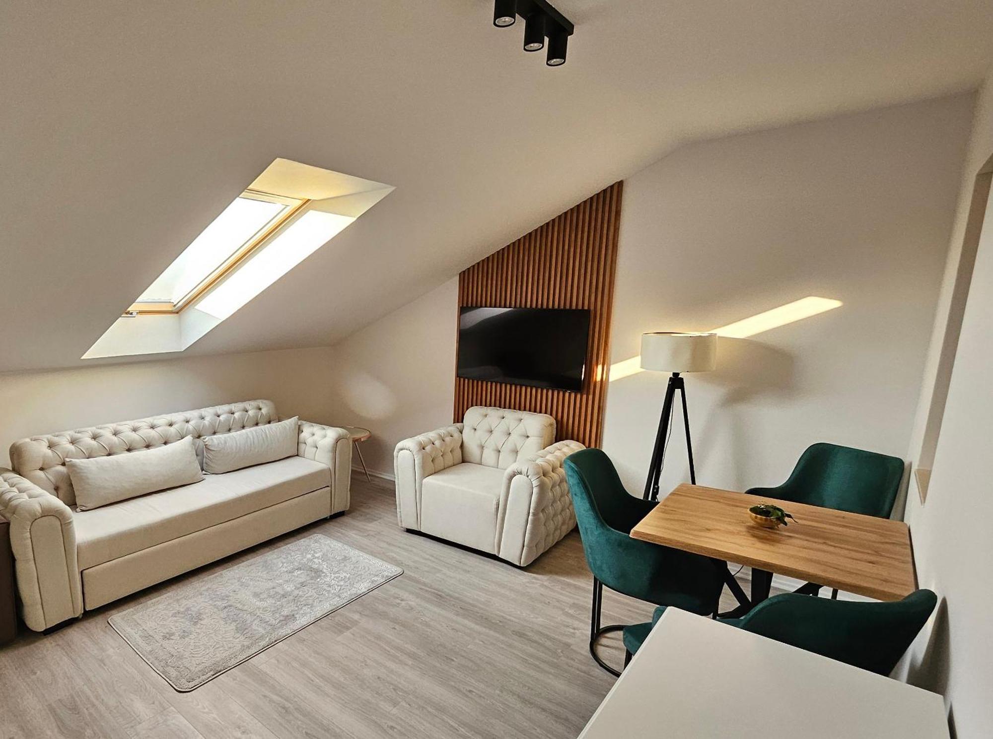 Holdvirag Hotel Sarvar Luaran gambar