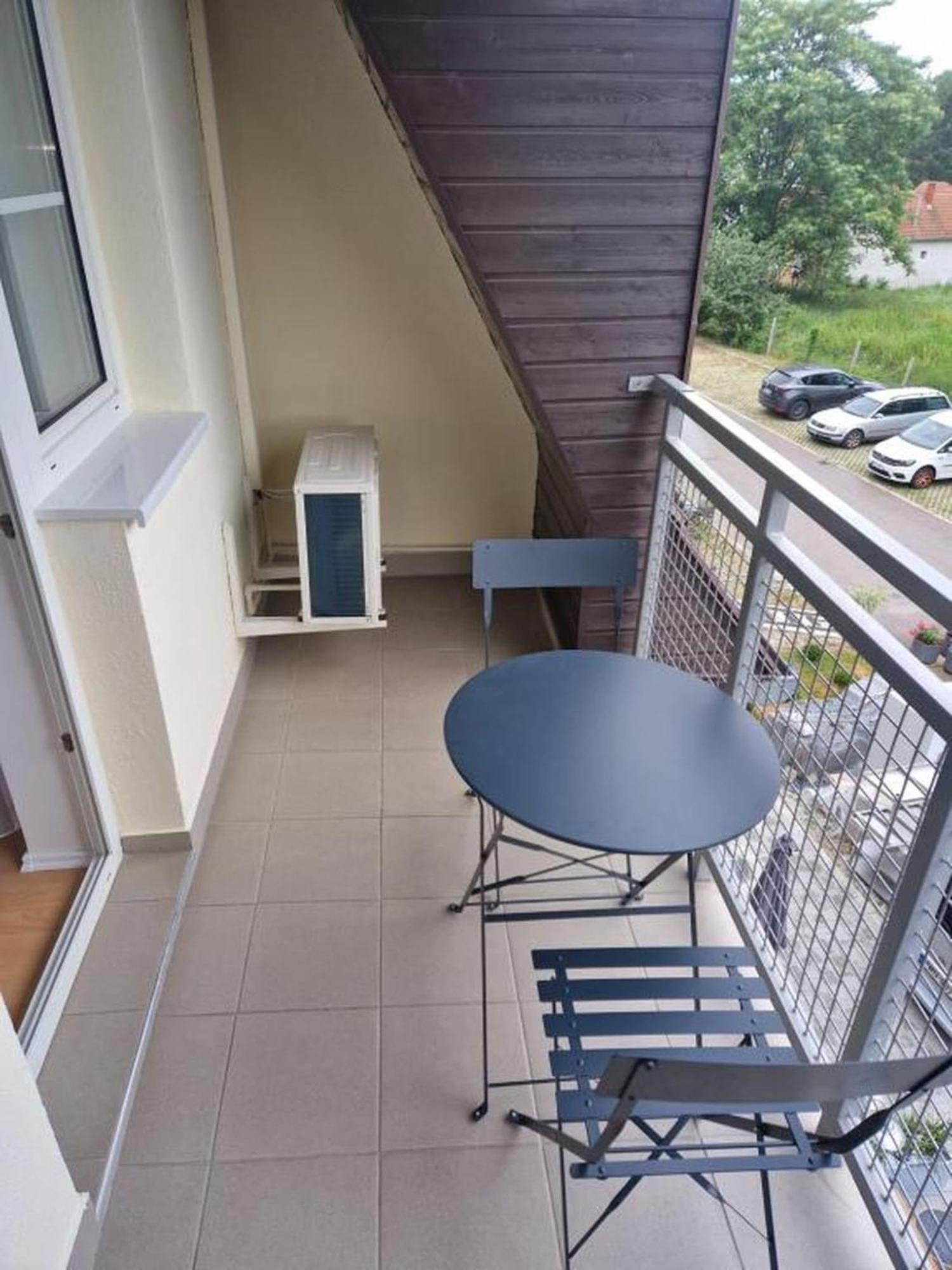 Holdvirag Hotel Sarvar Luaran gambar